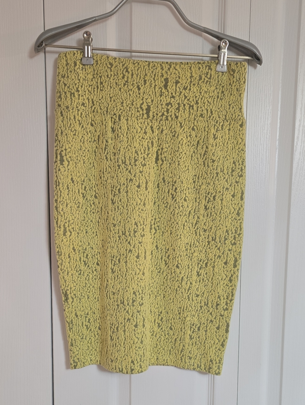 LuLaRoe Yellow Textured Pencil Skirt with Subtle Pattern